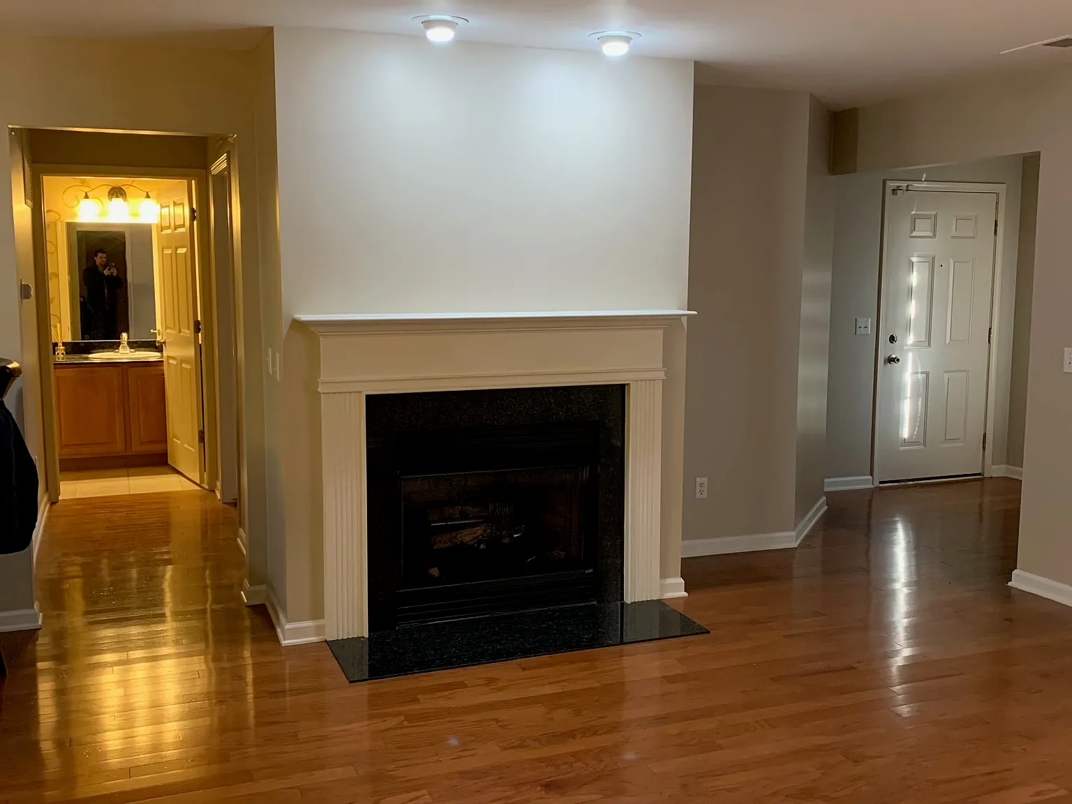 2 bed, 1407 sqft, $2,100 — Photo 2
