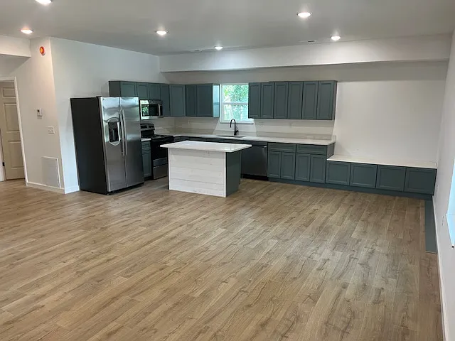 814 Bluff St #B — Photo 3