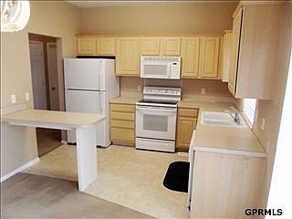 4th image of 6546 S 117th St