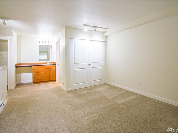 5th image of 7309 Sand Point Way NE Unit B-725