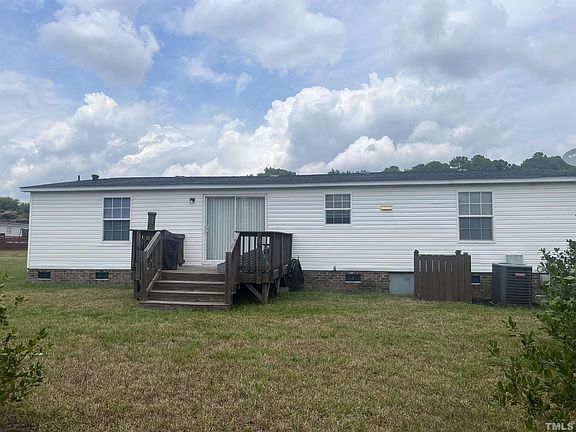 2nd image of 83 Hearth Ln