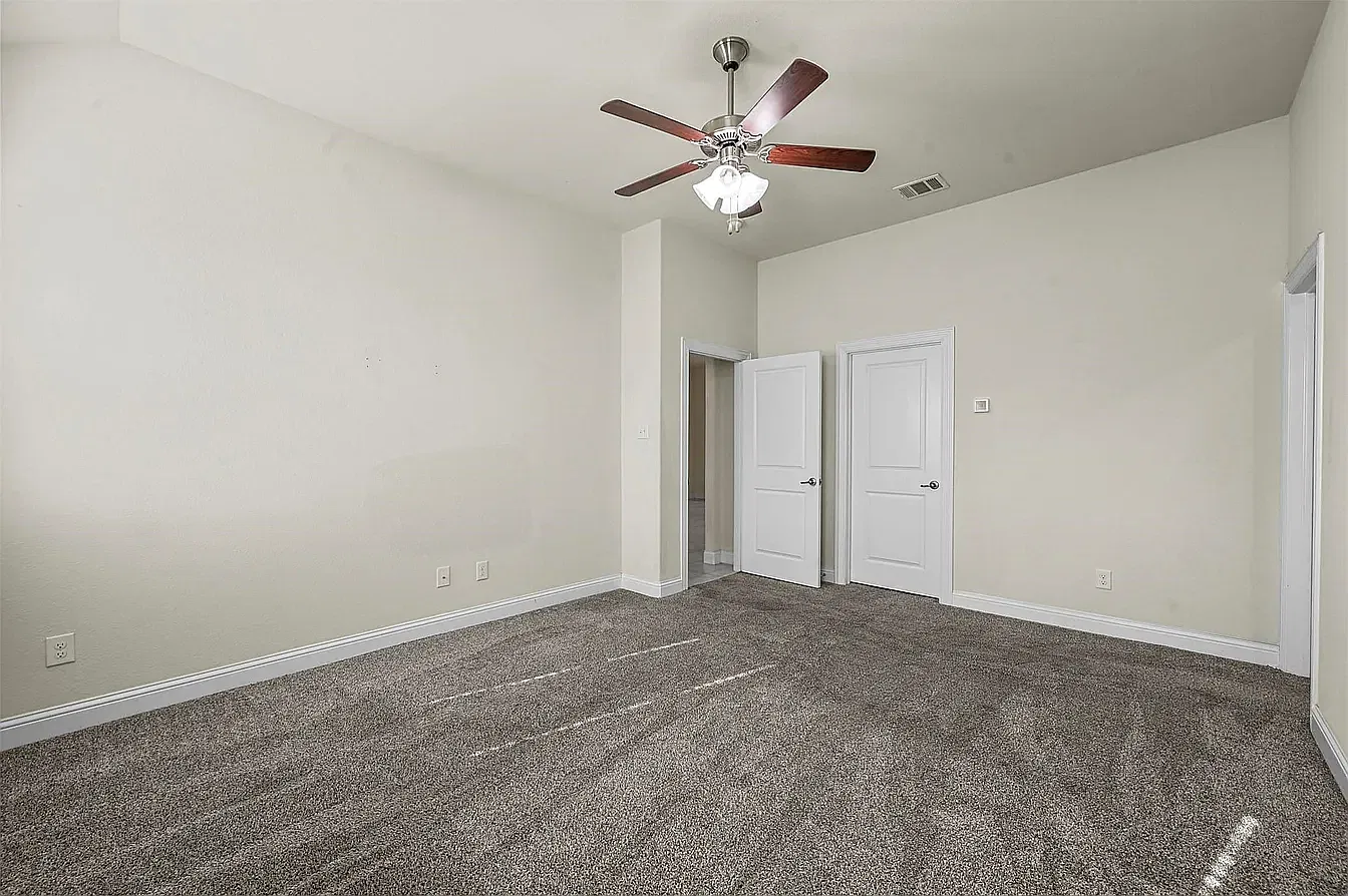 6100 Brunswick Dr — Photo 3