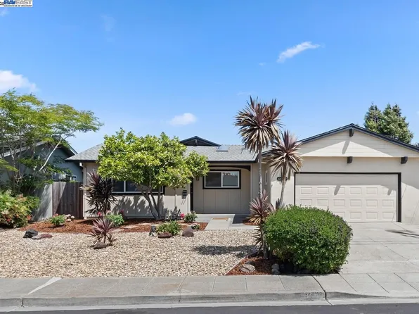 6609 Spruce Ln, Dublin, CA 94568