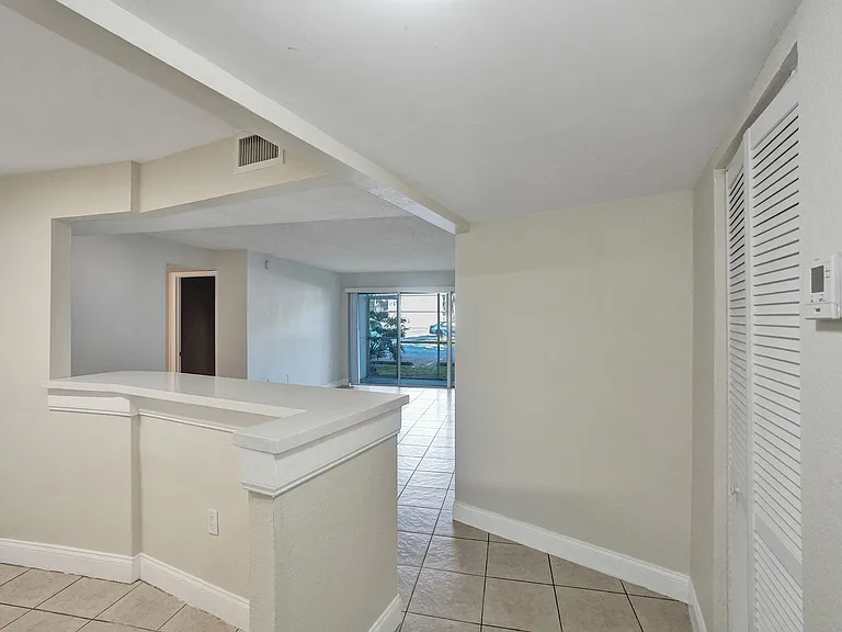 4205 N University Dr #108 — Photo 11