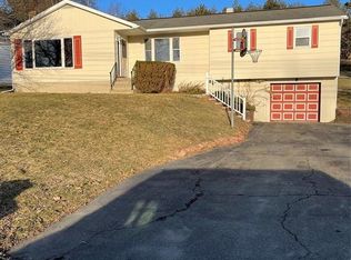 1530 Oakdale Rd, Johnson City, NY 13790