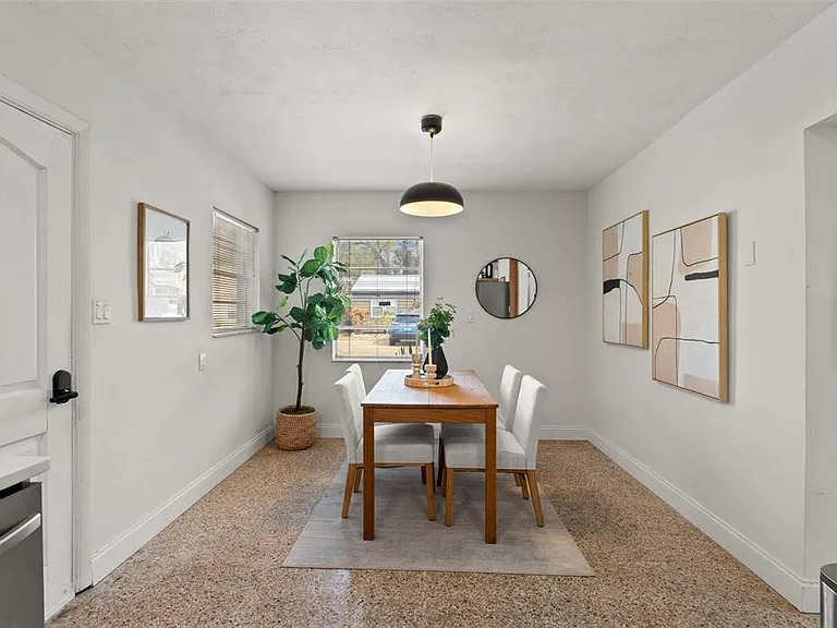 314.5 W Alva St — Photo 11