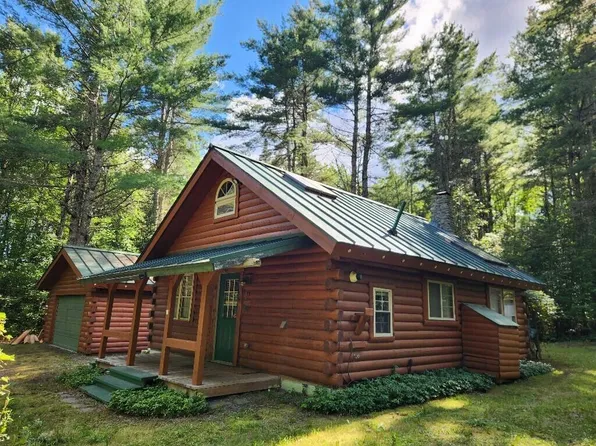 24 Burough Road, Dover-Foxcroft, ME 04426