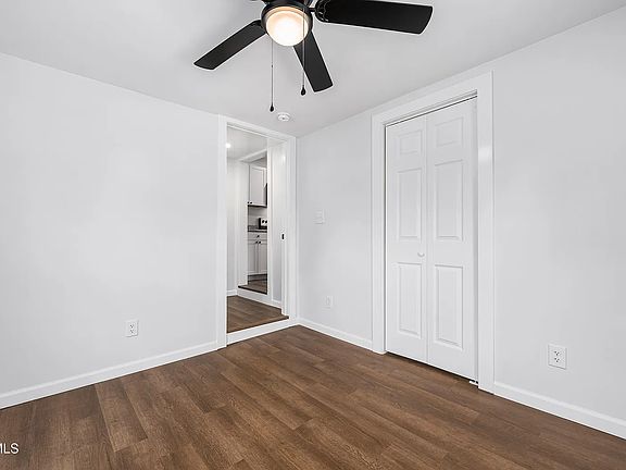 4th image of 1007 Spring St