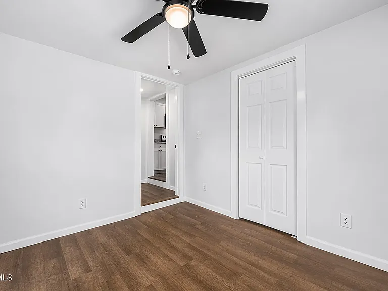 1007 Spring St — Photo 4
