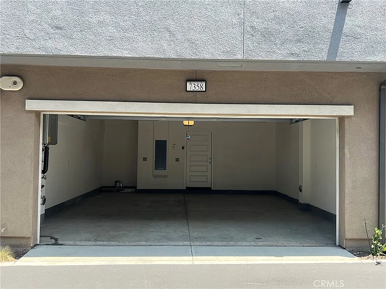 7358 Parker Ln — Photo 24