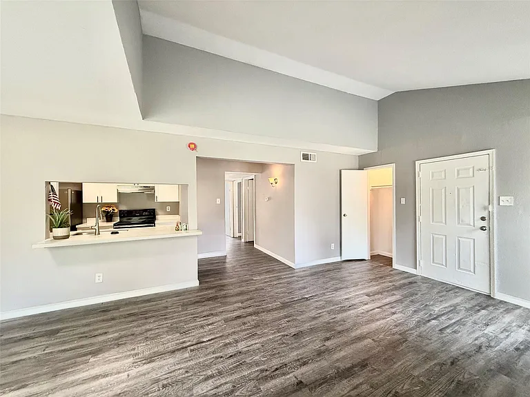 7200 T C Jester Blvd #3903 — Photo 6