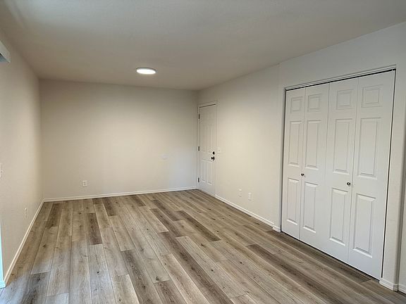 4th image of 1550 Milwaukee Ave #B-5