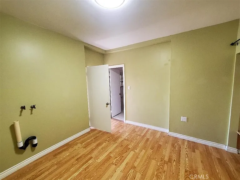 14527 S Berendo Ave — Photo 6