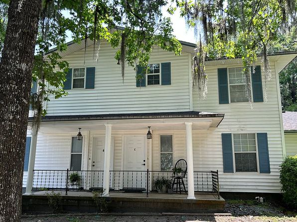 2720 NW 104th Ct APT C