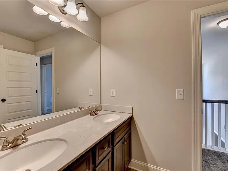 235 Bella Dr — Photo 69