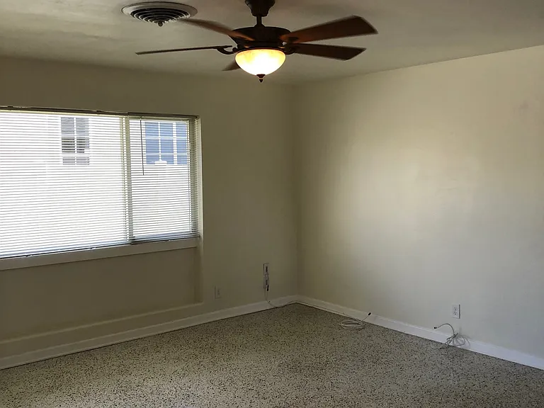 744 Tuscaloosa St — Photo 11