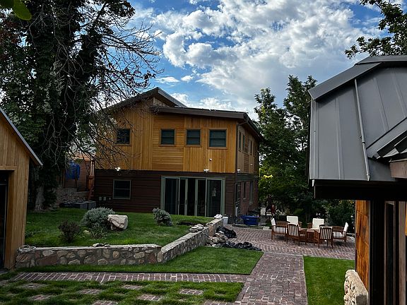 2nd image of 1209 E Laird Ave S