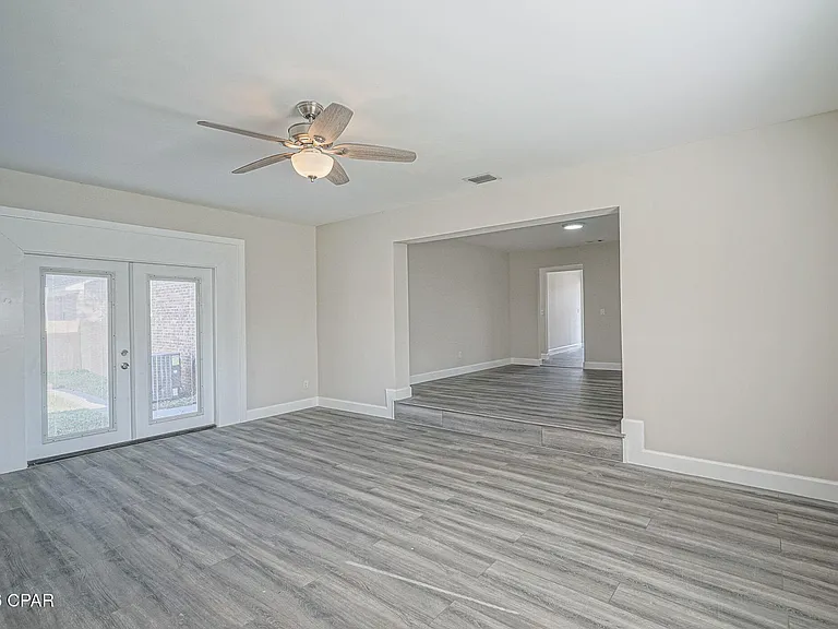 410 S Star Ave — Photo 19