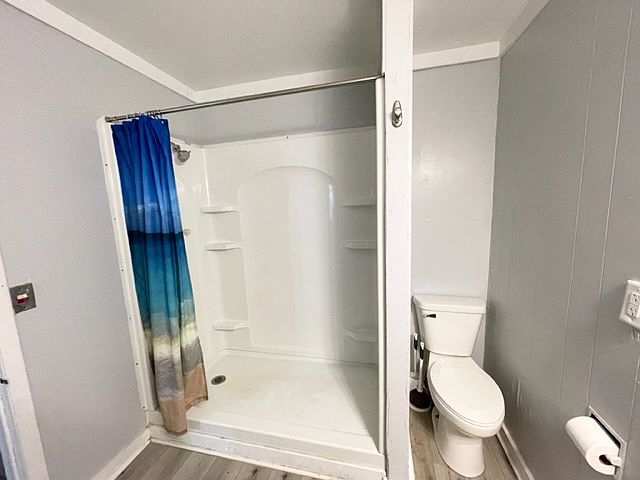 Step in oversized shower