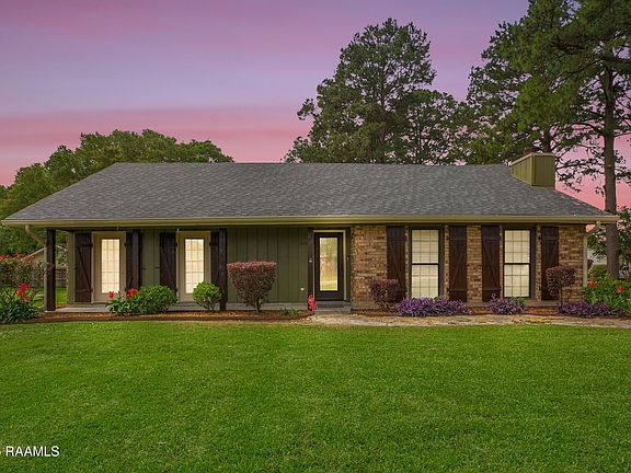 2nd image of 116 Twin Lakes Dr