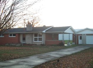 805 Freeman St, Lafayette, TN 37083