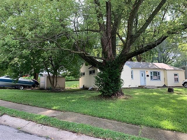 1st image of 501 W 39th St N