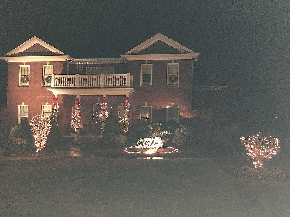 1st image of 218 Lakeridge Dr