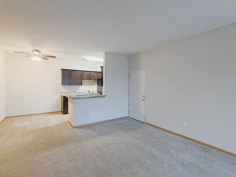 Gateway Park Apartments — Photo 39