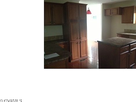 4th image of 12241 Trinity Dr