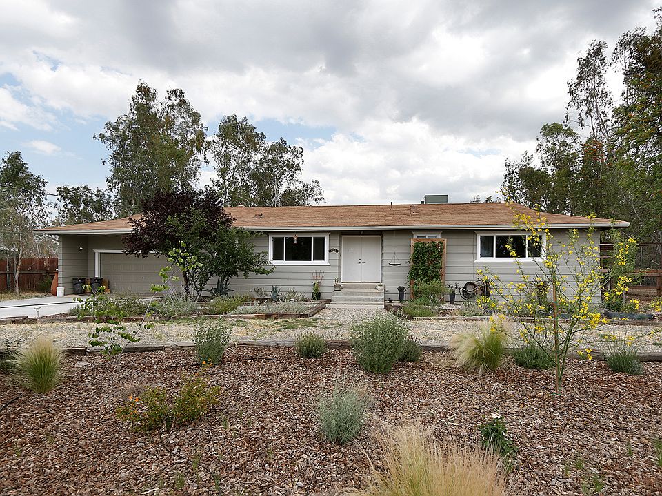 1st image of 34738 John Albert Dr