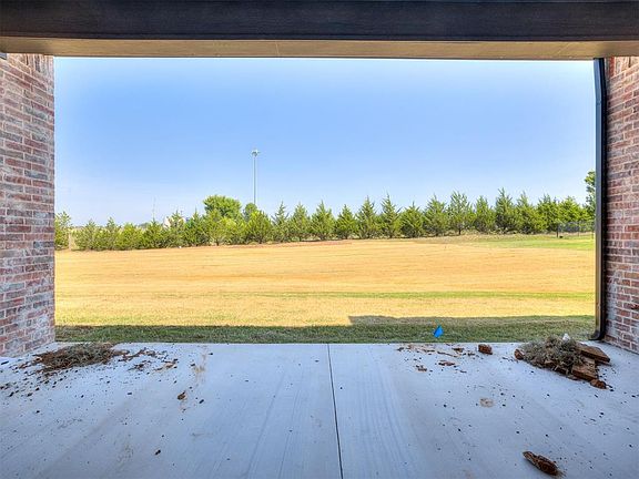 5th image of 14117 N Ridge Dr