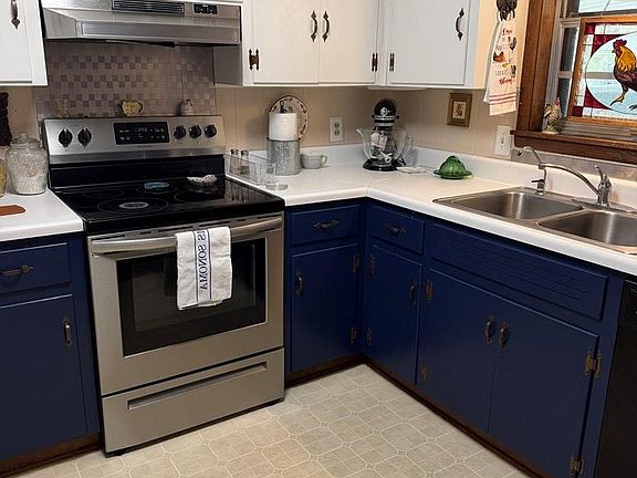 3rd image of 307 N Knox Ave