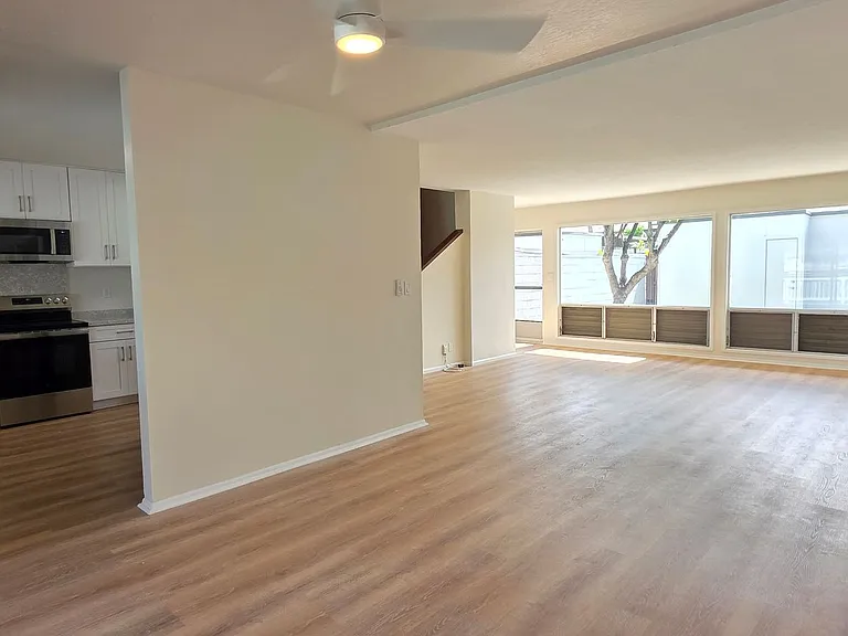 817 Koko Isle Cir #1408 — Photo 5