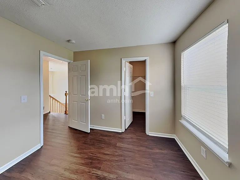 6702 Meadow View Ct — Photo 16