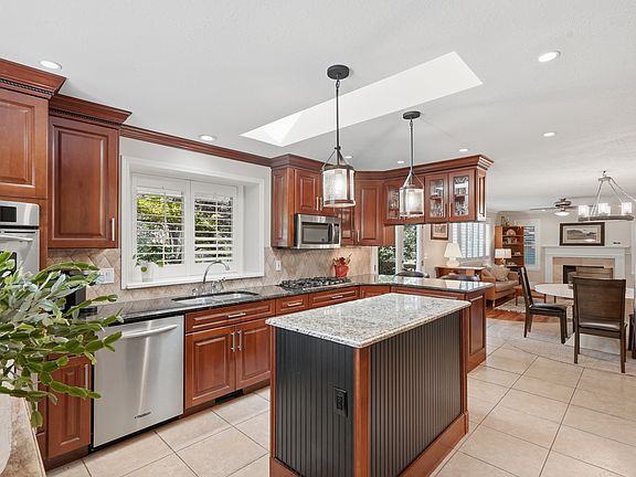 5th image of 2156 E Gambel Oak Dr