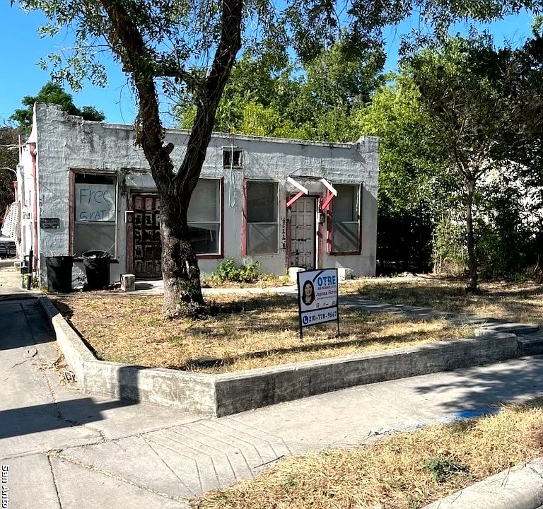 1st image of 2611 E HOUSTON ST