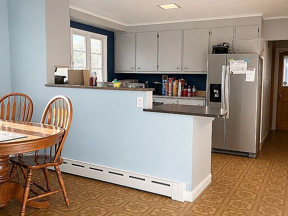 3rd image of 29 Saugerties Manor Rd