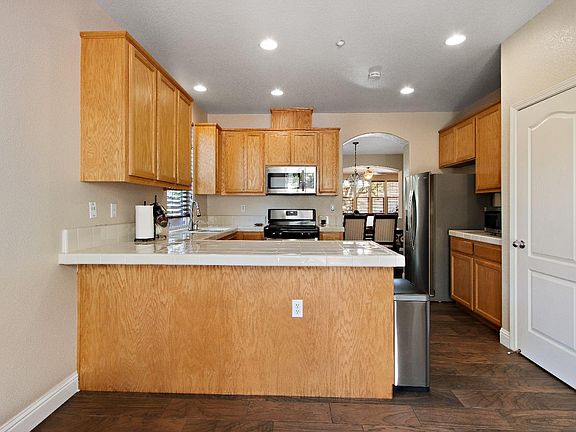 4th image of 1725 Lee Dr