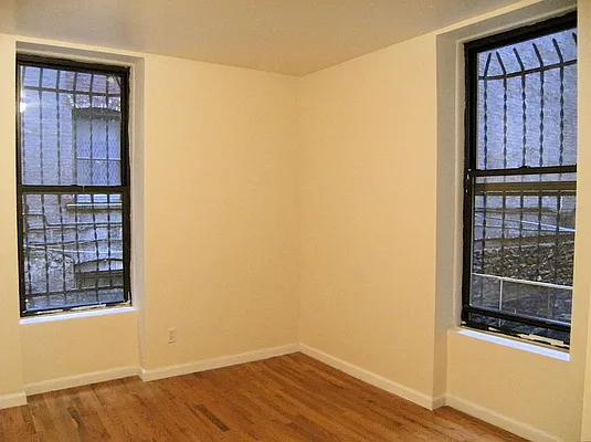 Rented by City Connections Realty | media 30