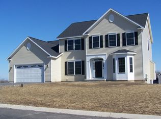 4844 Copperfield Rd, Syracuse, NY 13215