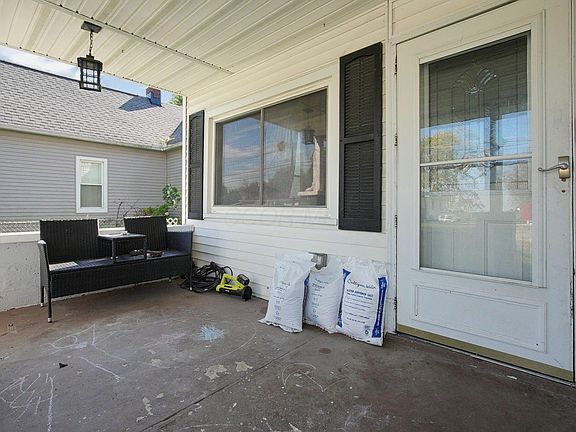 4th image of 11725 London Rd