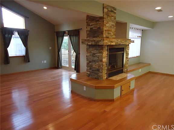 2nd image of 396 N Park Ln