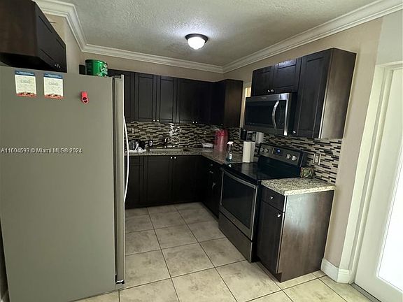 5th image of 3230 NW 171st Ter