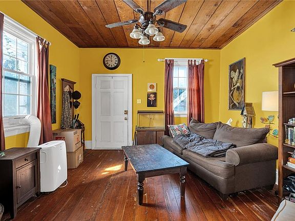 2nd image of 1010 Bartholomew St
