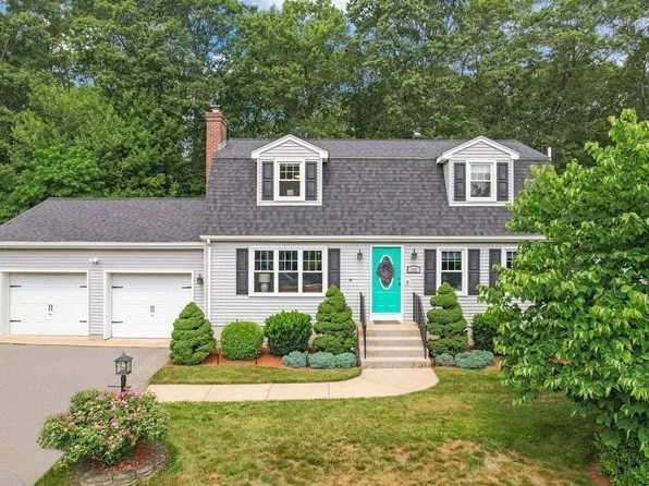 143 Leawood Ln, Attleboro, MA 02703