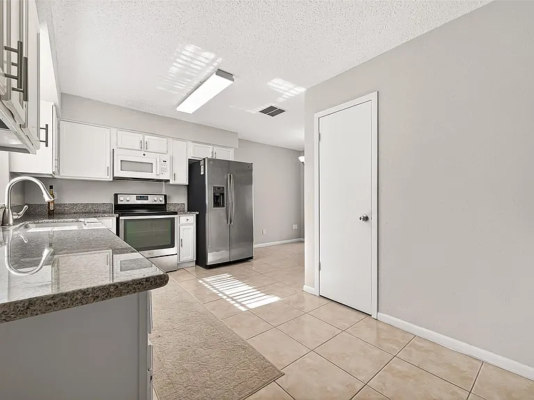 2322 Sunset Trl — Photo 11