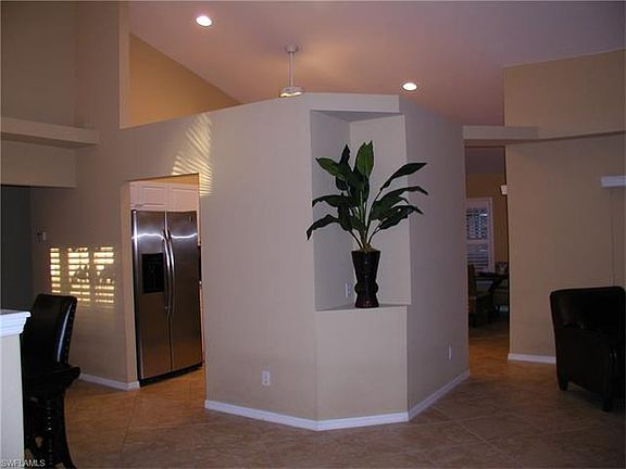 5th image of 5015 SW 27th Ave