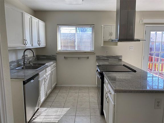 5th image of 622 Sunny Slope Dr
