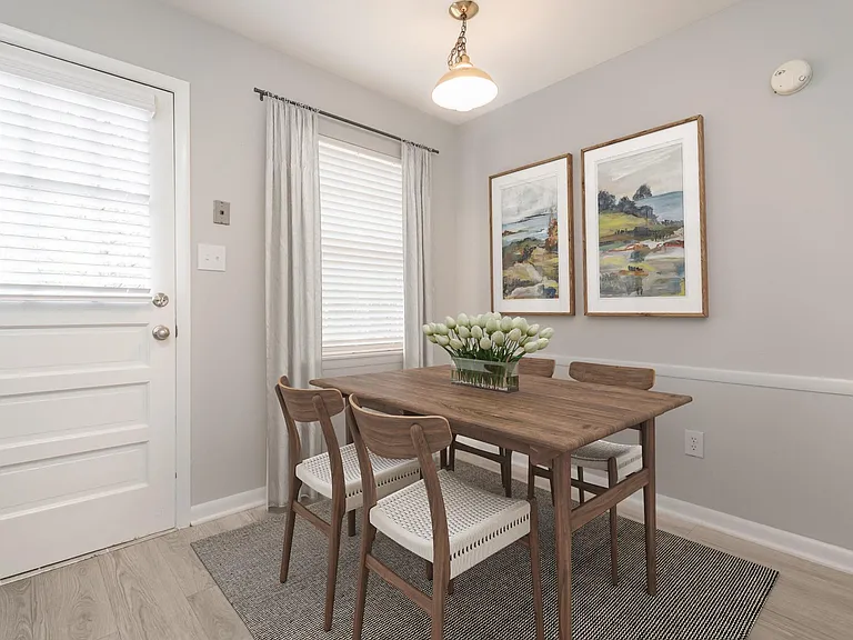 Cedar Hills Apartments and Towhomes — Photo 7