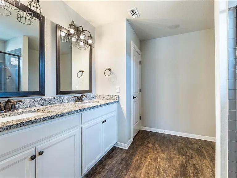 5413 Traviston Dr — Photo 22